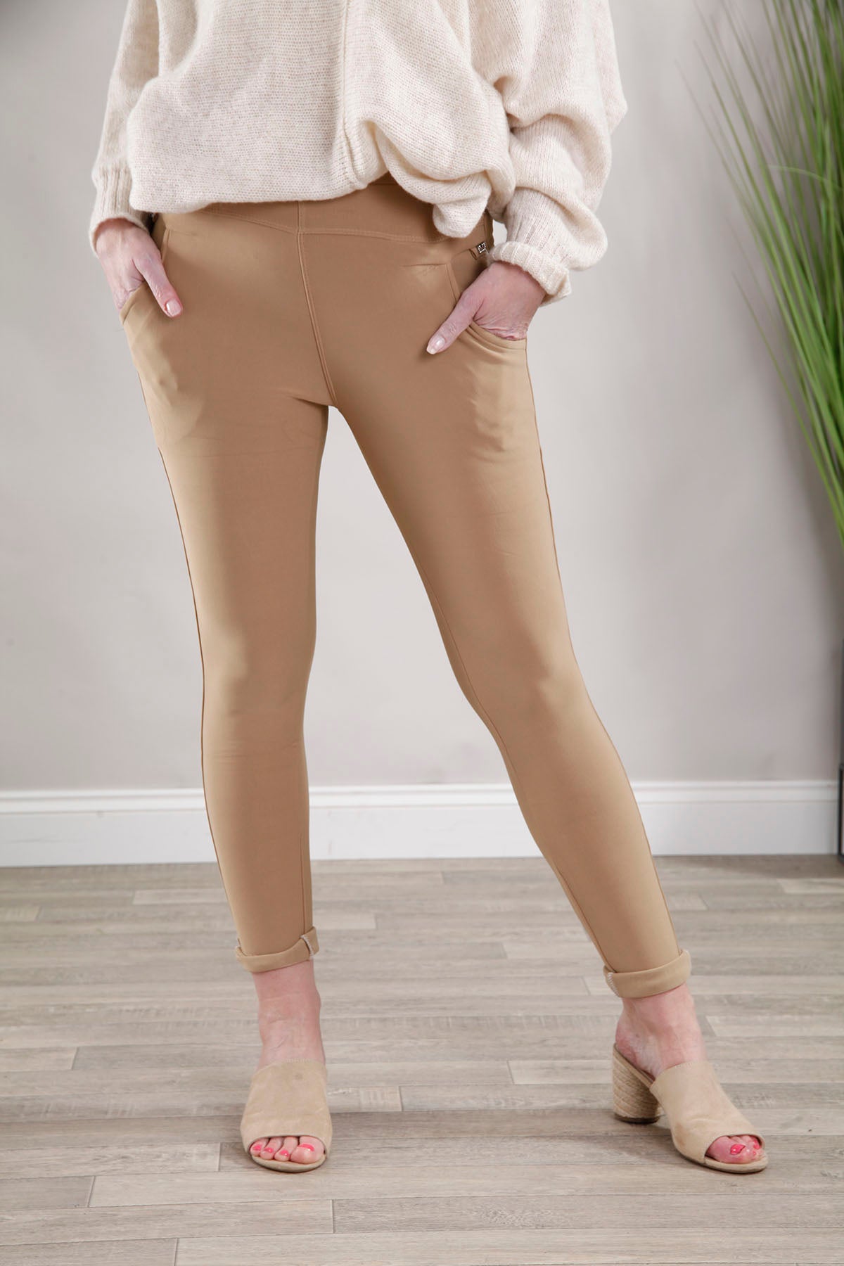 Beige G Treggings