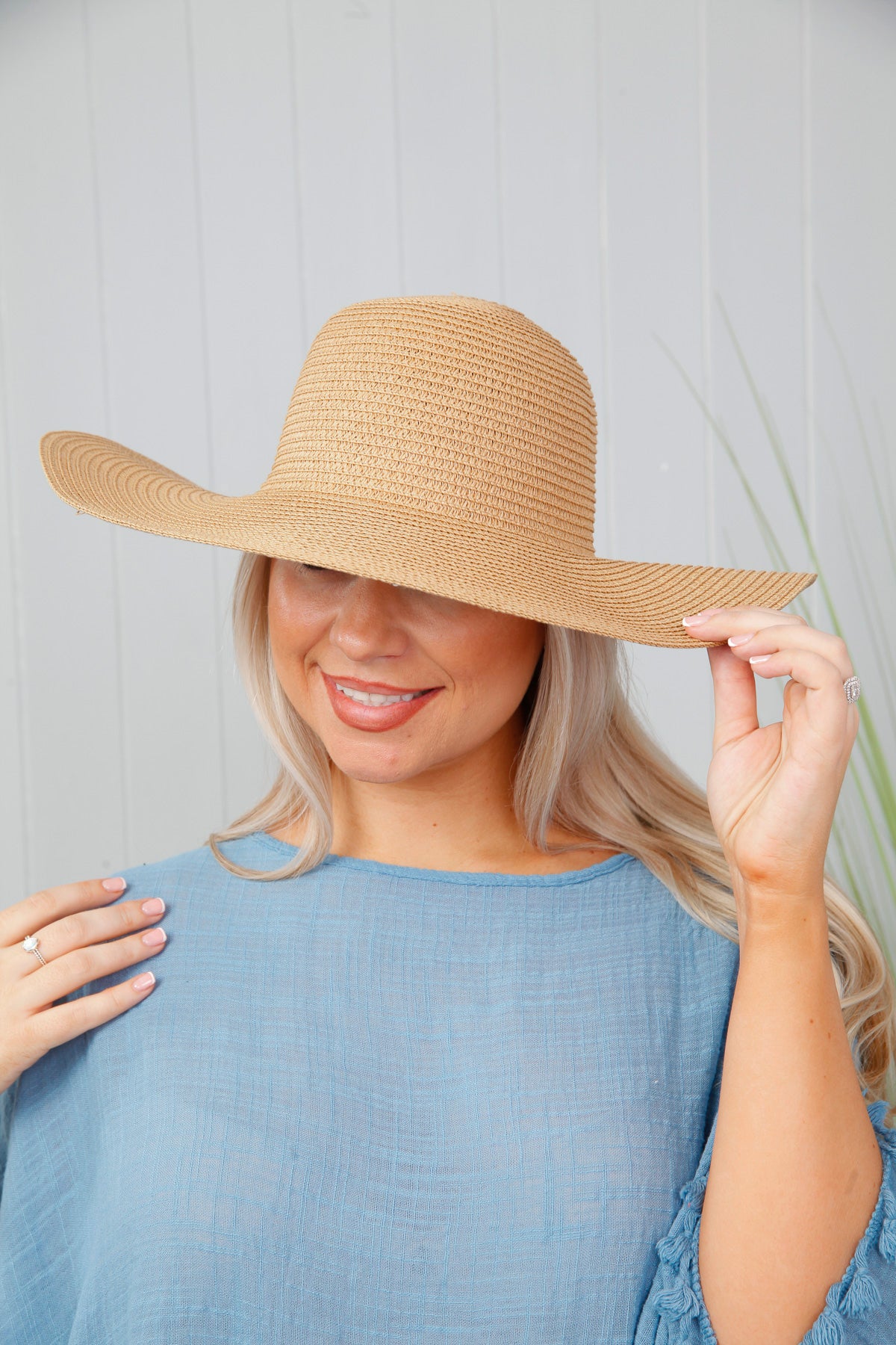 Shellie Straw Hat Tan