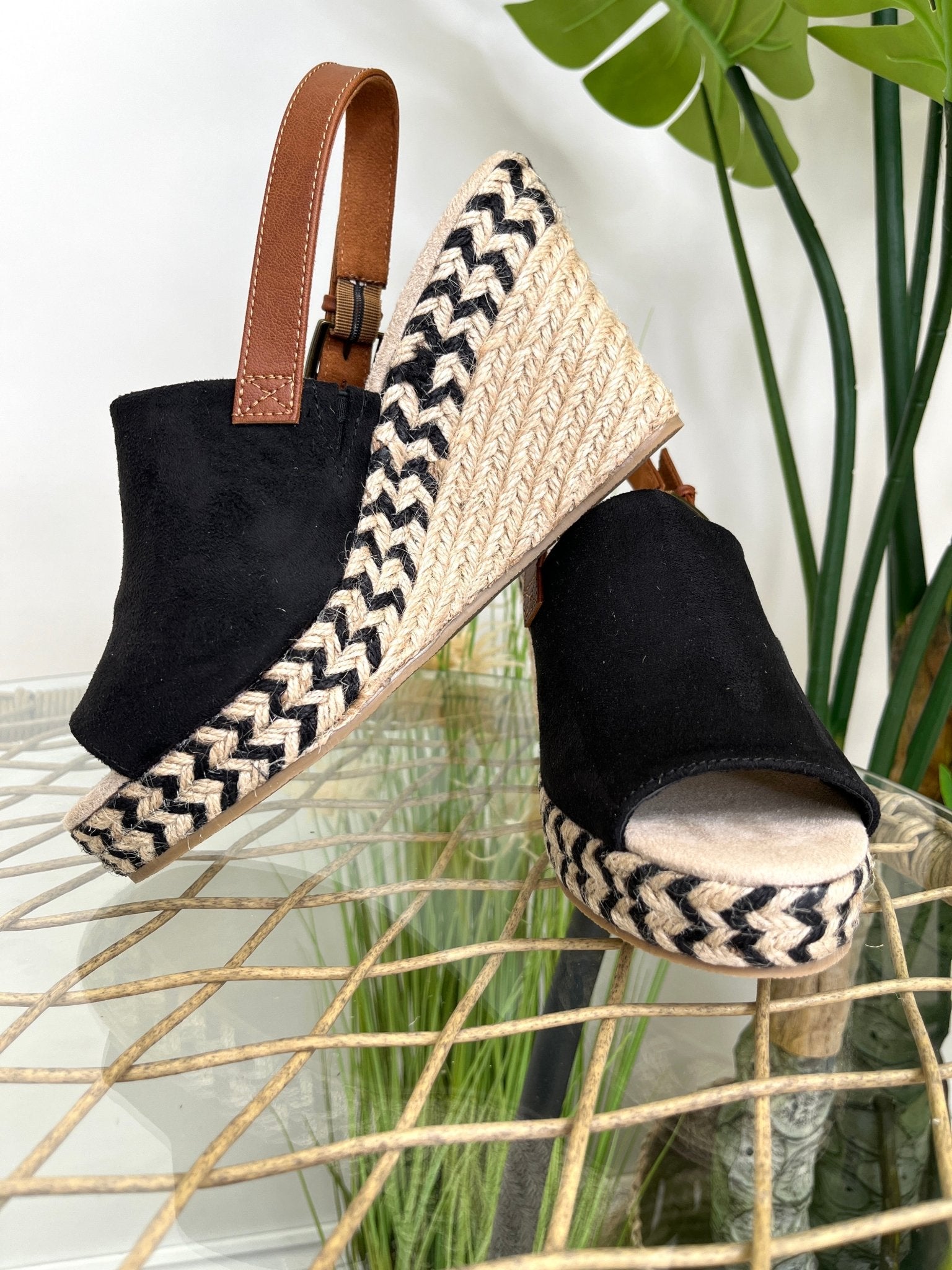 Open-Toe Espadrille Wedges Black - bestacaiberryselect