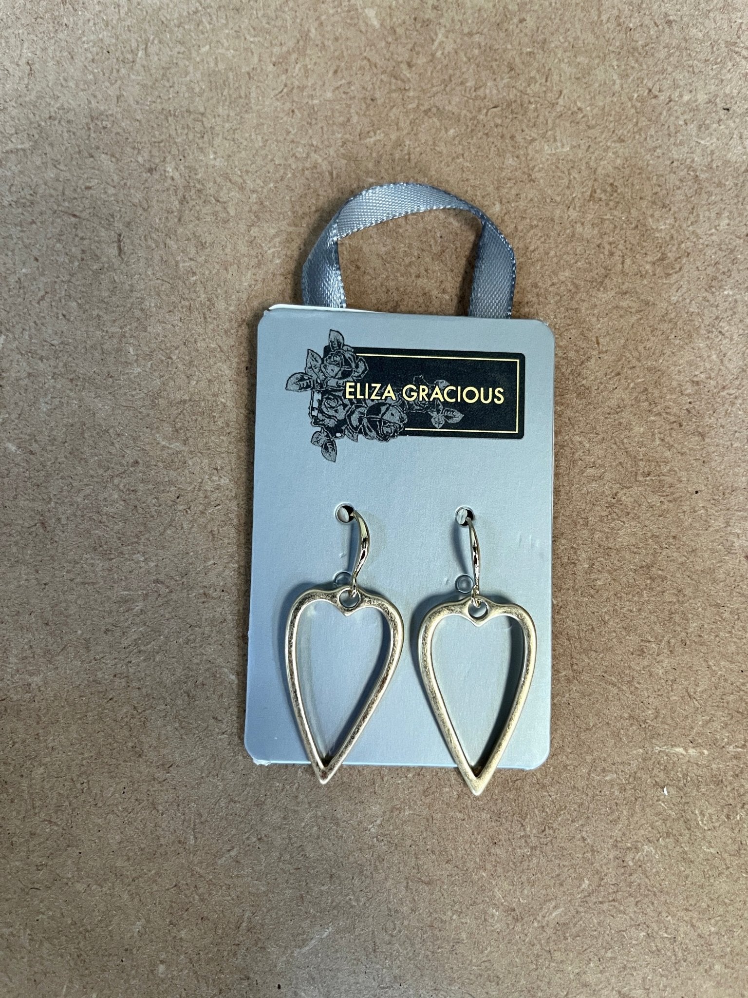 Pale Gold Classic Heart Earrings - bestacaiberryselect
