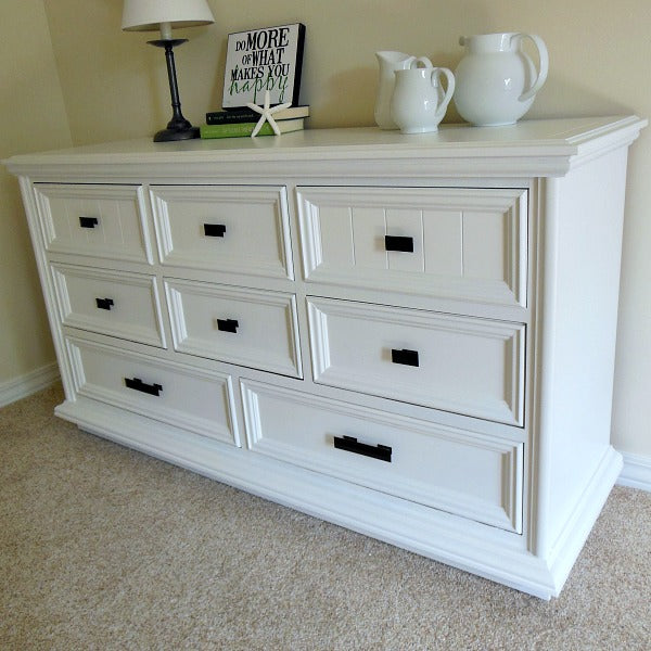 Paint bedroom dressers without sanding using Oil Bond