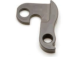 Replaceable derailleur hanger / dropout 45