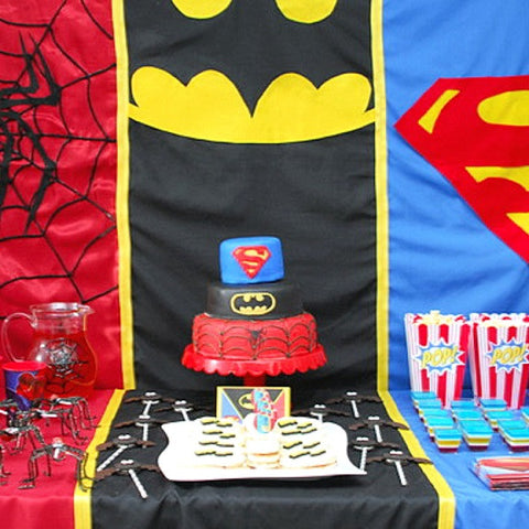 Super hero party table