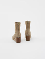 Dalia Boot Stretch Suede
