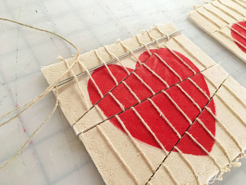 how to weave a bunting