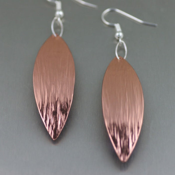 Copper Bark Leaf Drop Earrings – Detail