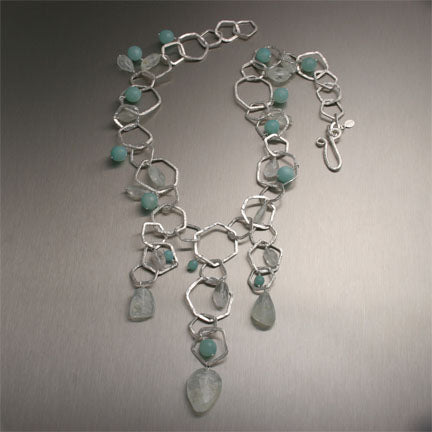 Hammered Fine Silver Necklace set with Faceted Aquamarine Gemstones
