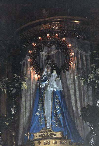Our Lady of Good Success above the altar of the main church --- October 2002