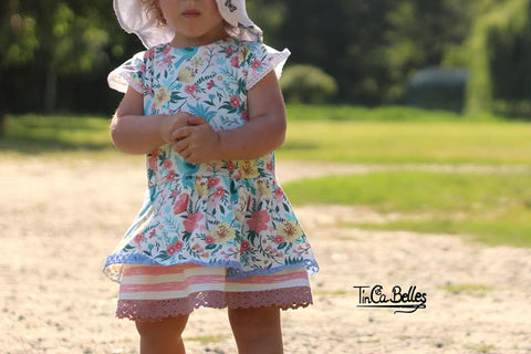 Jersey "Flower Birds", Jersey "Vintage Stripes" und Klöppelspitze "Flowers XXL" genäht wurde eBook - "Sommer Lena" - Top/Shirt/Kleid - Mahalu Design - Nähen für Mädchen - Drehkleid - Rüschen - Rüschenkleid - Kappärmel - Schnitt - Glückpunkt