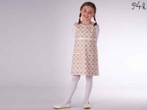 Schnittmuster eBook - Kleid Elena - Pattern4Kids - Das Schnittmuster "Elena" ist ein wunderschönes Wendekleid mit Zierbändern, Tasche und Tropfenausschnitt. Nur einmal nähen für zwei schöne Kleidchen Das Kleid ist nicht nur für den Sommer – es kann im Winter ganz einfach mit T-shirt und Strumpfhose darunter kombiniert werden  Der Schnitt ist für eher erfahrene Näherinnen geeignet! - Nähen für Kinder - Mädchen - Drehkleid - Rüschenkleid - Baumwollkleid - Baumwoll-Kleid - Baumwolle - Glückpunkt.