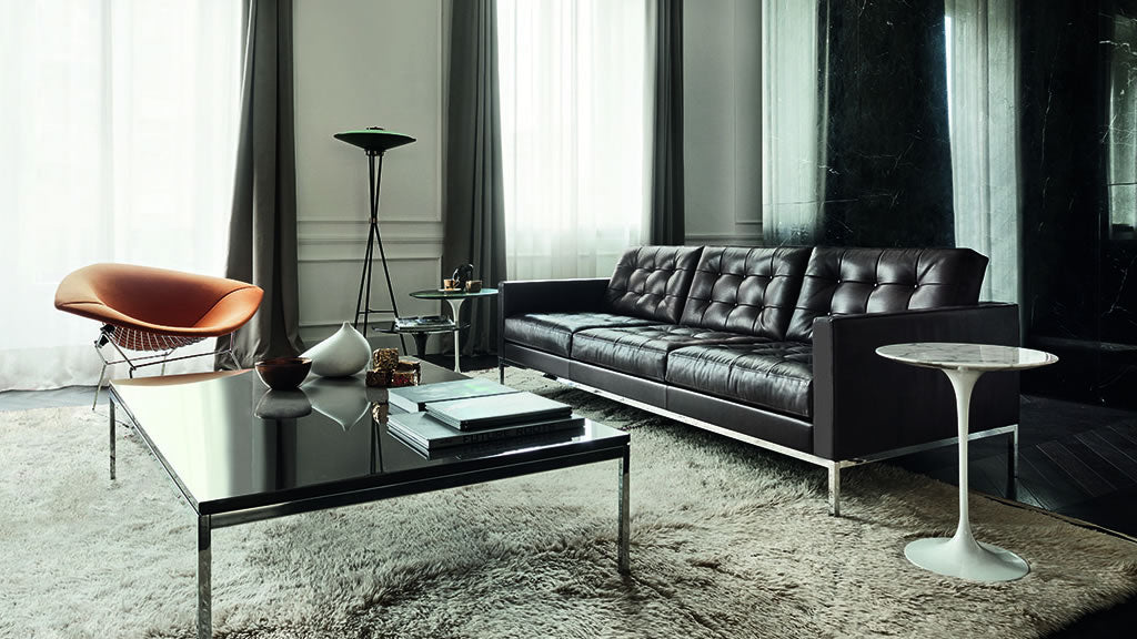 Knoll Livingroom Leather Sofa