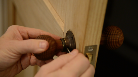 02 - How to Install a Door Knob | Suffolk Latch Company
