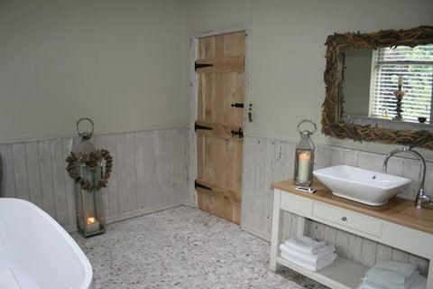 cottage style bathroom