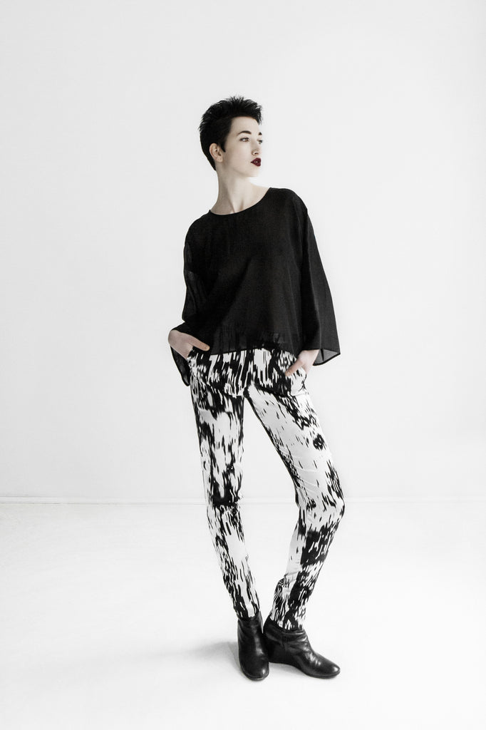 Emerging monochrome conceptual womenswear designer Susa Kreuzberger Take Your Pleasure Seriously SS17 - Erebus