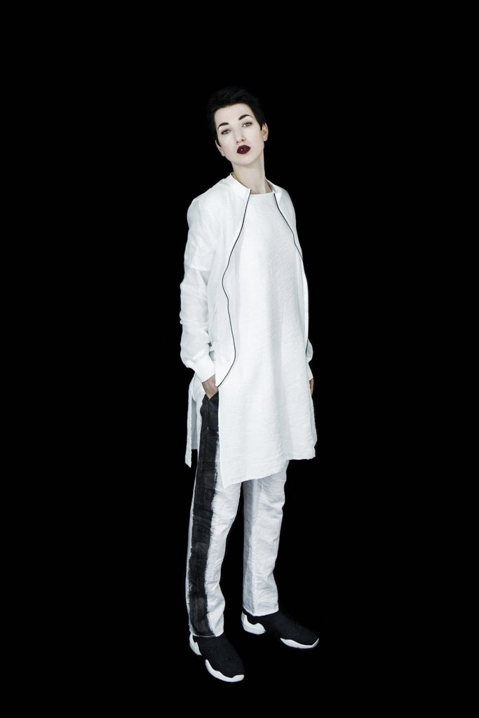 Emerging monochrome conceptual womenswear designer Susa Kreuzberger Take Your Pleasure Seriously SS17 - Erebus