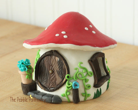 Mushroom Fairy House with Mailbox