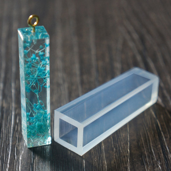 resin necklace molds