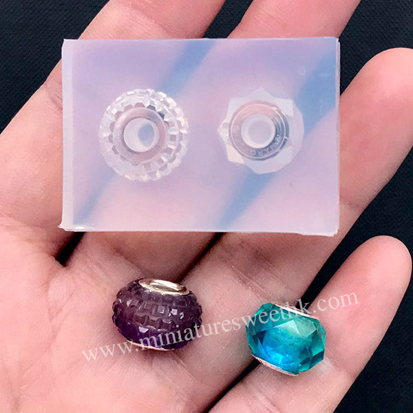 resin necklace molds