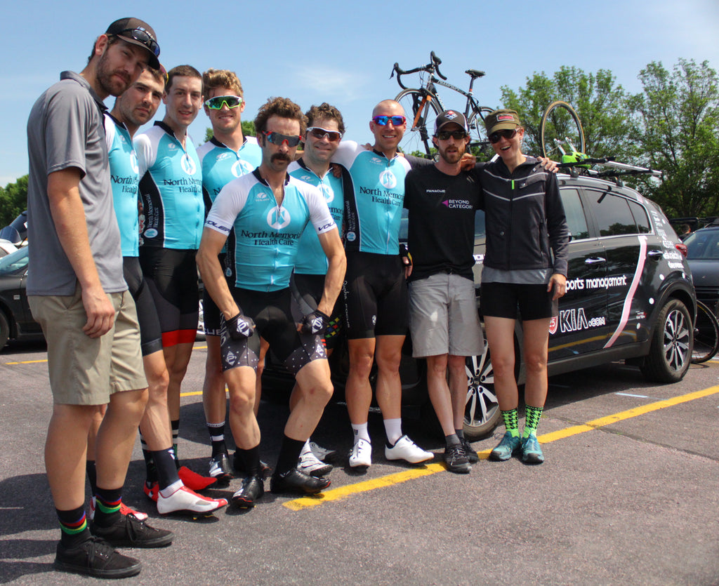 Your North Memorial Men’s Pro Team hit squad for 2016! Photo: Iain Patterson/blueeyesandahat