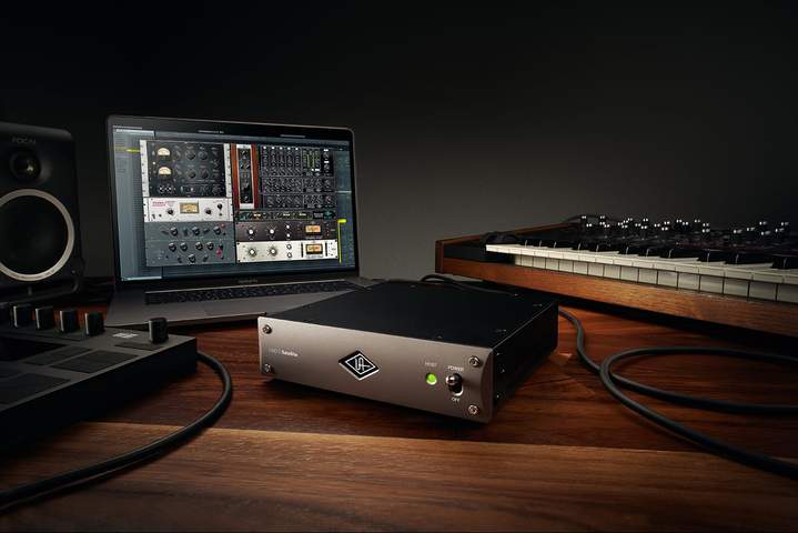 Universal Audio UAD-2 Satellite Thunderbolt 3 DSP Accelerator