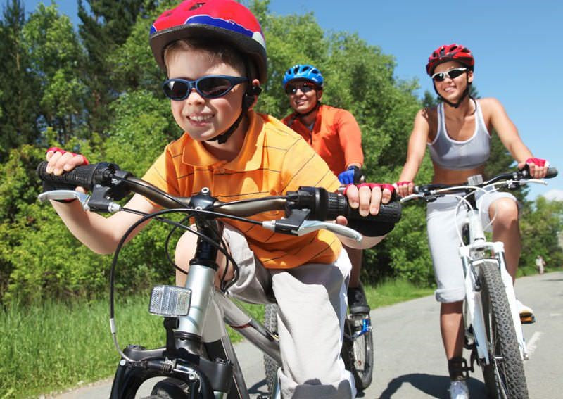 bike and helmet safety tips for children and adults