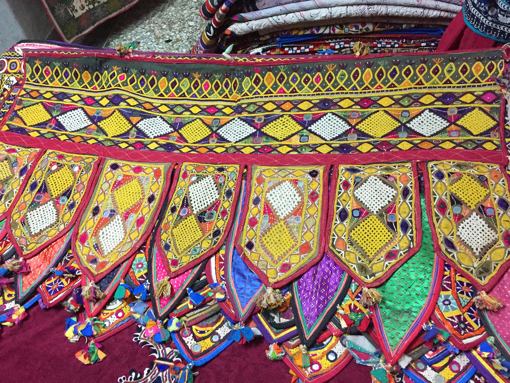 embroidery door hanging - pallu design