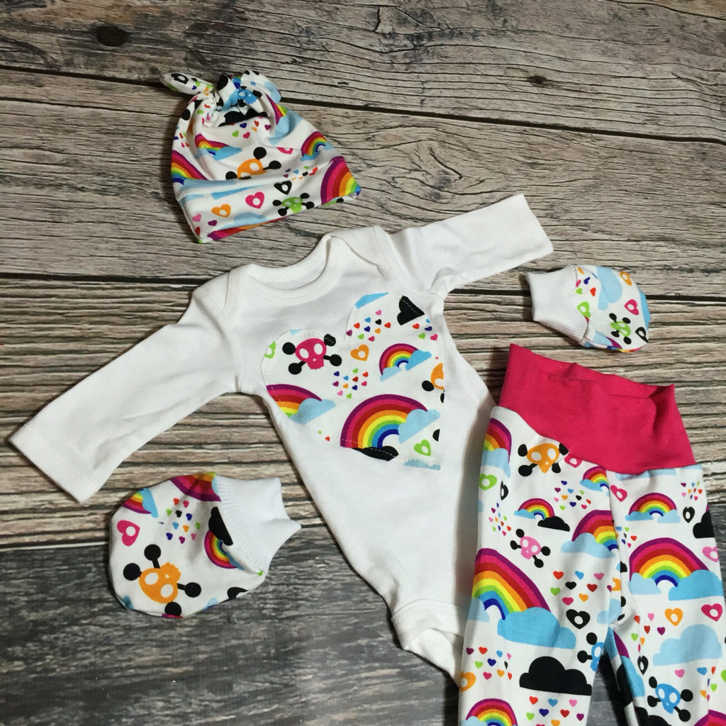 TupTam Baby Clothing Set Bodysuit Trousers Beanie
