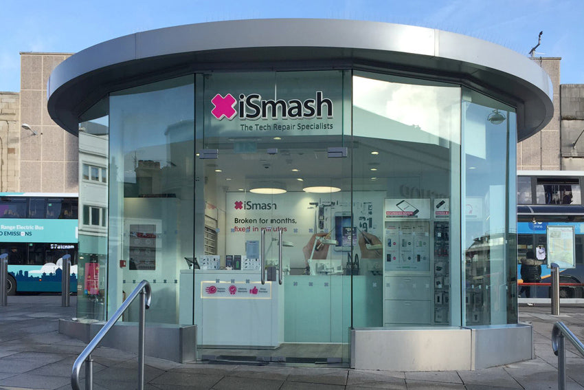 Visit iSmash to fix your broken phone screen in Brighton