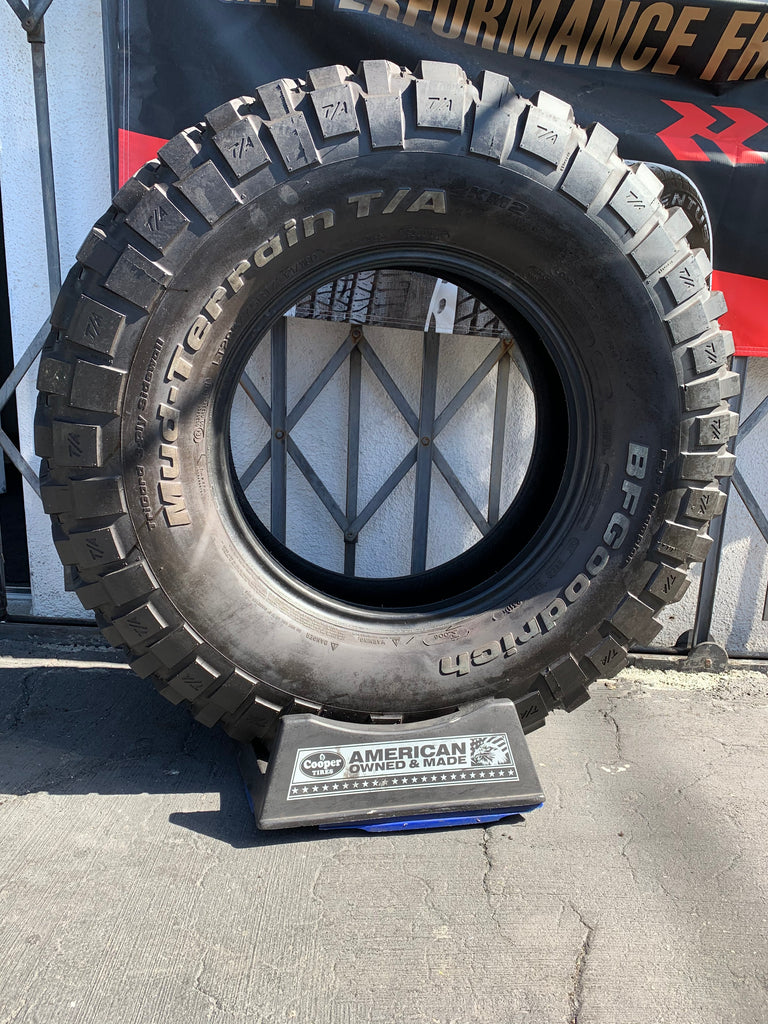 285/75 R-17 BFGOODRICH MUD-TERRAIN T/A KM2