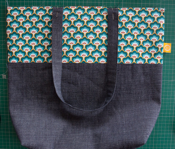 How to make an easy tote with laminated cotton lining - maaidesign blog