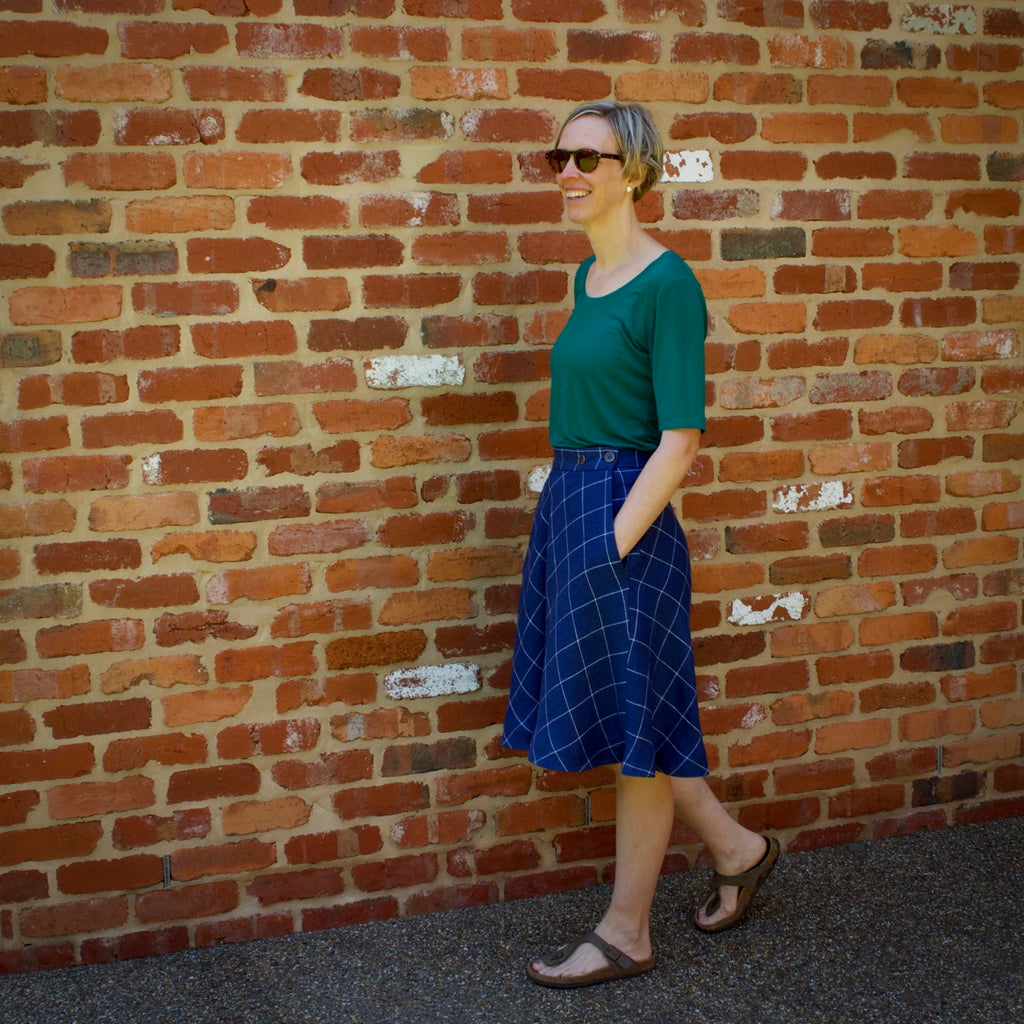 Wattle skirt in linen, pattern by Megan Nielsen