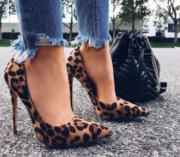 casual pumps