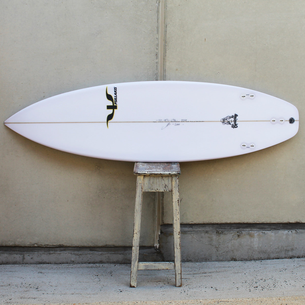 中古 CURVACEOUS SURFBORDS サーフボード agapeeurope.org