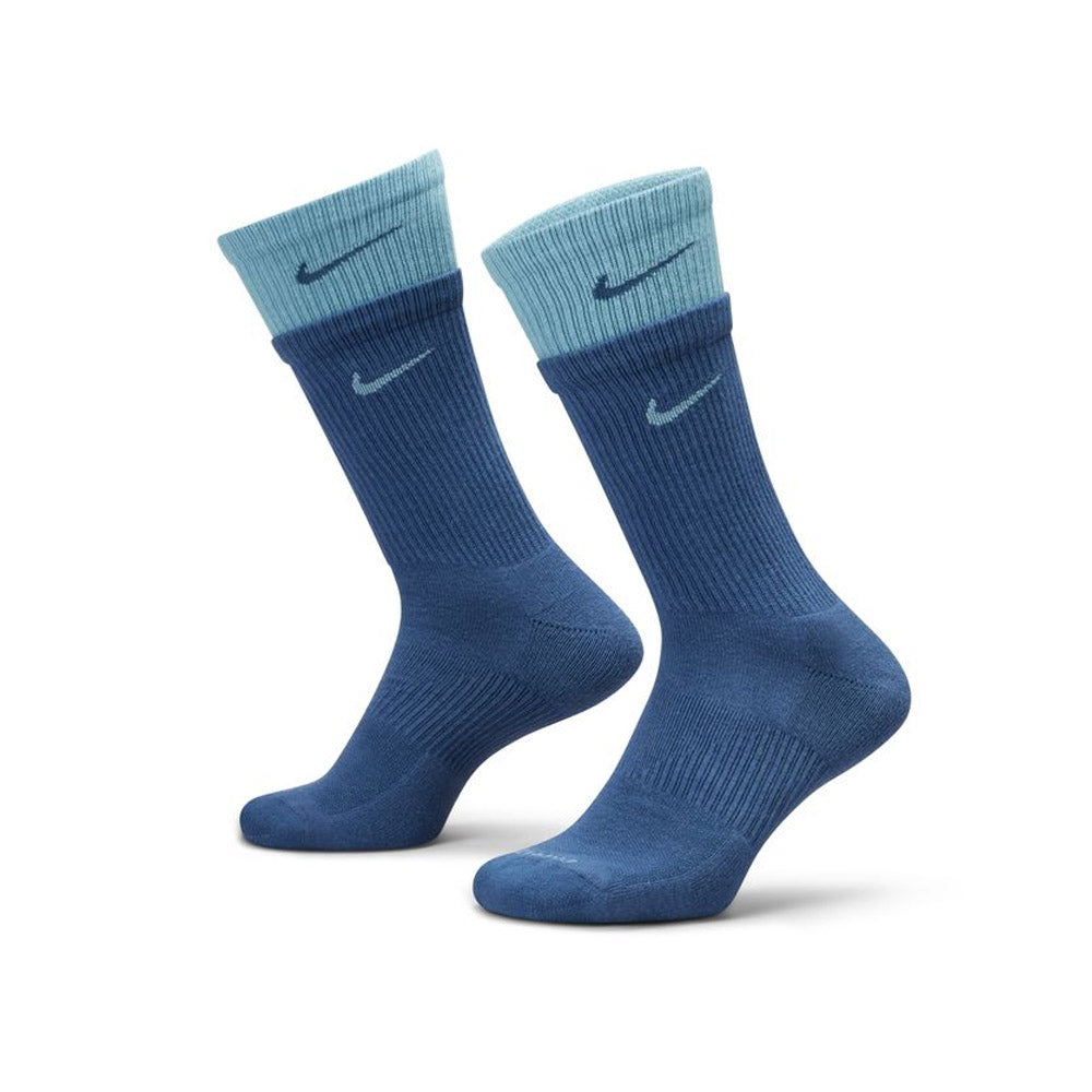 navy blue nike crew socks