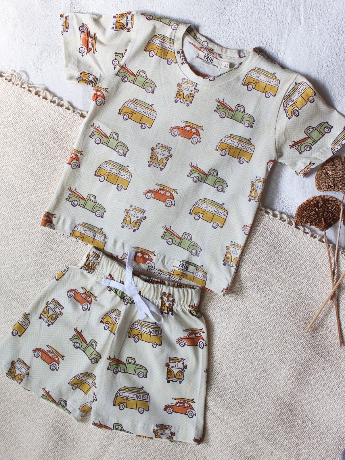 KIDS CAMPER VAN UNISEX T-SHIRT & SHORT SET