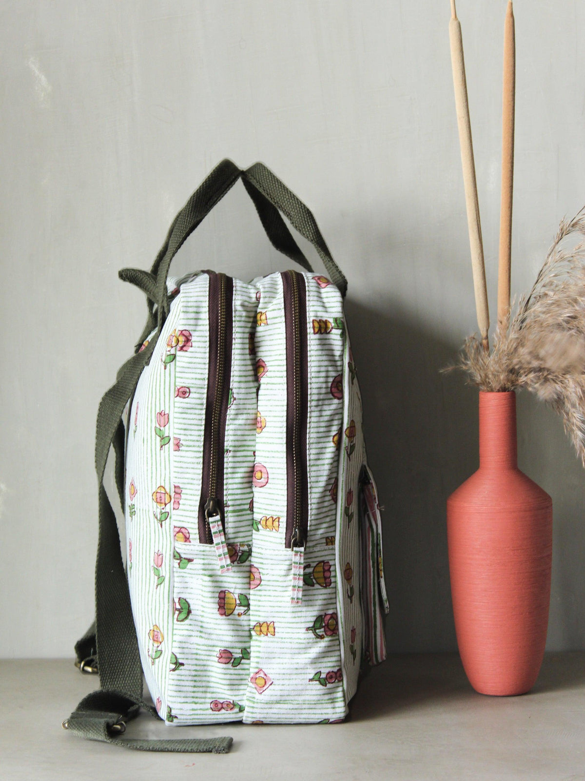 KIDS FLOWER BACKPACK - CHHAPA