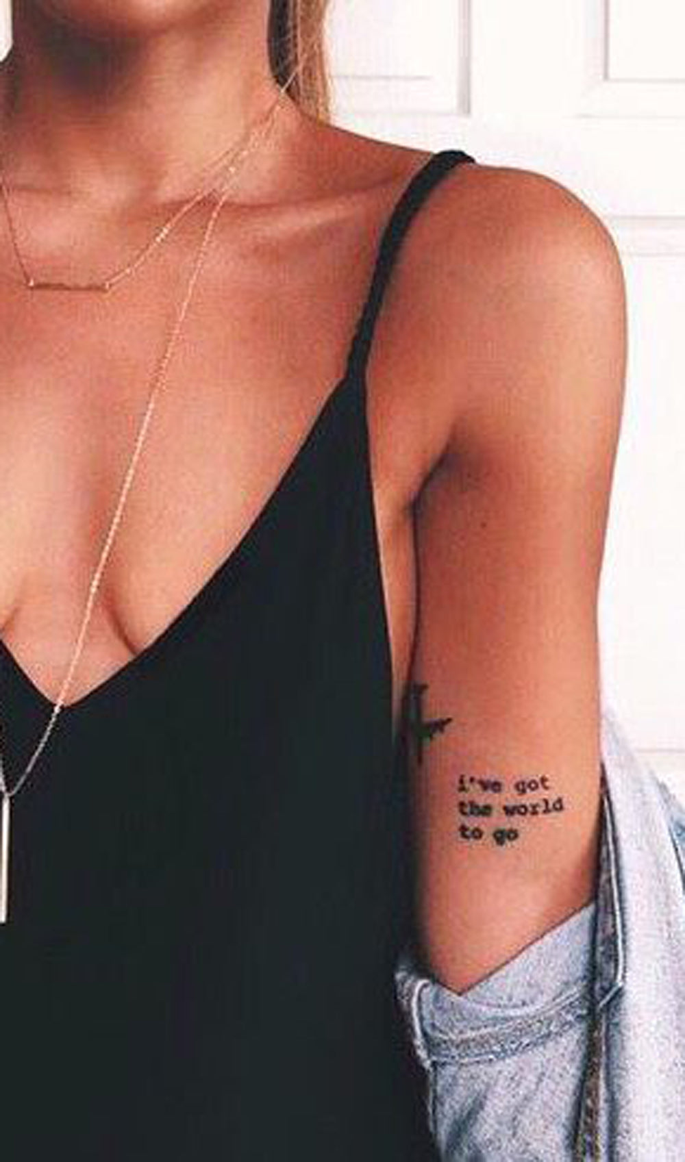 Small Quotes Typewriter Lettering Bicep Arm Tattoo Ideas for Women -  cita ideas de tatuaje de bíceps para mujeres - www.MyBodiArt.com 