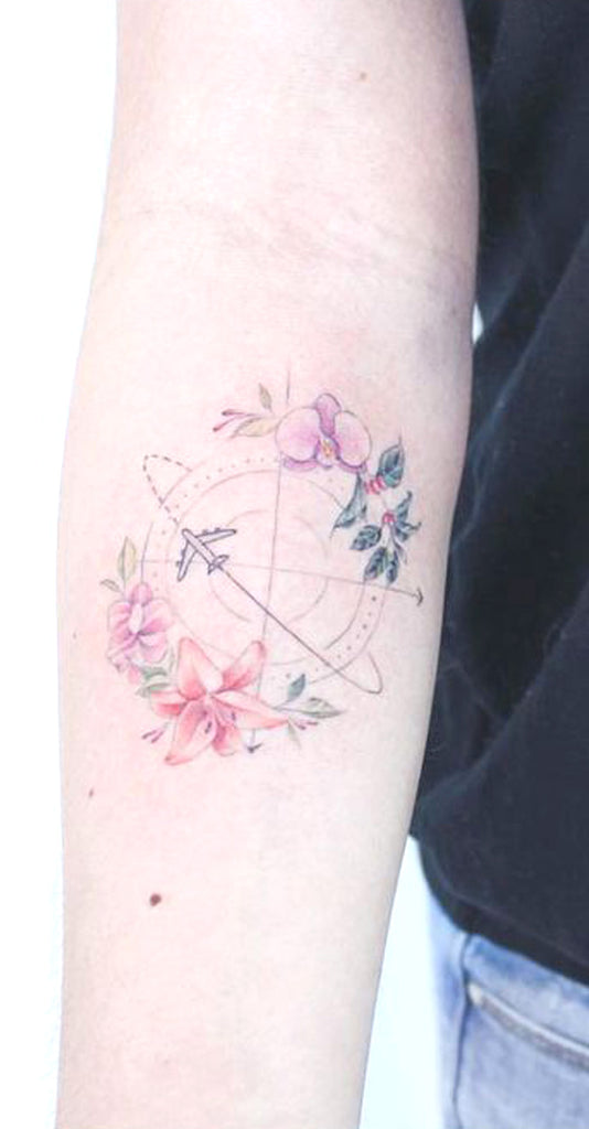 Unique Flower Forearm Tattoo Ideas for Women Watercolor Airplane Tattoo -  pequeñas ideas del tatuaje del antebrazo de la flor de la acuarela - www.MyBodiArt.com 