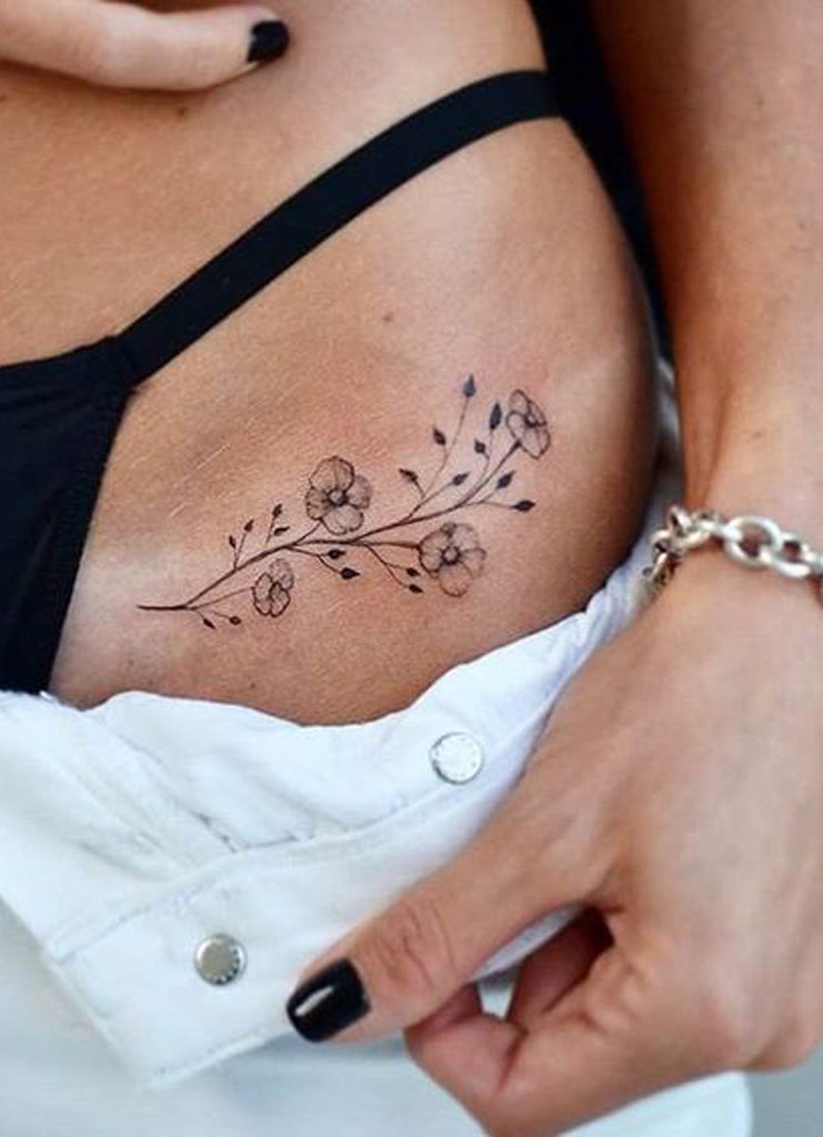 Cute Wild Flower Black Tattoo Ideas for Women -  Ideas de tatuaje de flores para mujeres - www.MyBodiArt.com
