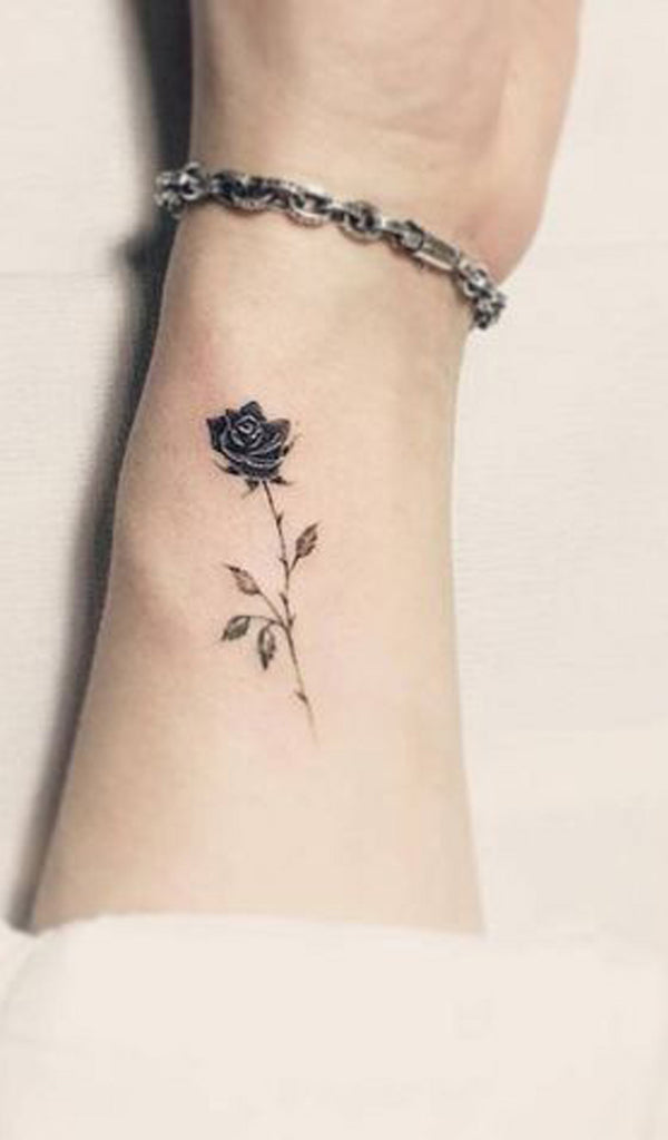 Delicate Single Black Rose Tattoo Ideas for Women -  Ideas de tatuaje de flores para mujeres - www.MyBodiArt.com