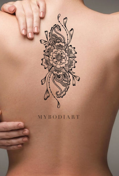 Boho Mandala Flower Back Tattoo Ideas for Women Black Floral Tribal Linework Spine Tat - ideas bohemias de la parte posterior del tatuaje de la flor - www.MyBodiArt.com #tattoos 