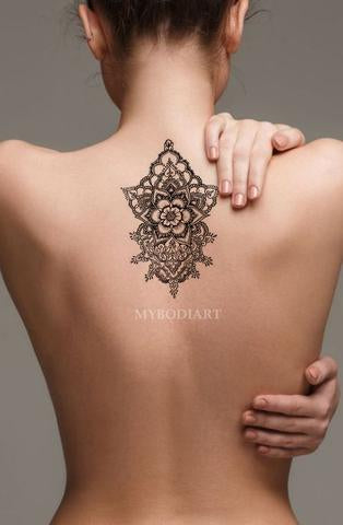 Women’s Boho Lotus Back Tattoo Ideas - Scared Geometric Mandala Tribal Black Henna Spine Tat - ideas tribales del tatuaje de la parte posterior del loto para las mujeres - www.MyBodiArt.com #tattoos