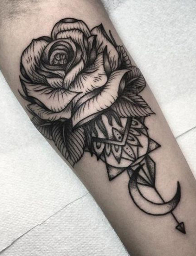 Cute Black Rose Forearm Tattoo Ideas for Women -  Ideas de tatuaje de flores para mujeres - www.MyBodiArt.com