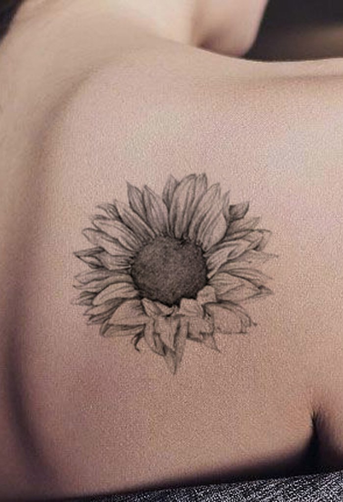 Realistic Black Sunflower Shoulder Tattoo Ideas for Women - Delicate Vintage Floral Flower Arm Tat - ideas de girasol hombro tatuaje para mujeres - www.MyBodiArt.com #tattoos