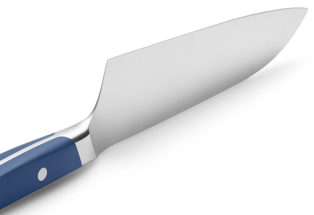 Japanese kitchen knives: a santoku with details of the blade