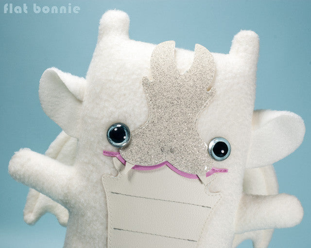Flat-Bonnie-Baby-Dragon-Plush-Stuffed-Animal-Clutter-Art-Show-D1079-640
