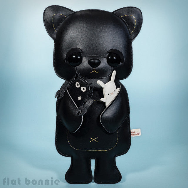Flat-Bonnie-Bear-Giant-Robot-Friends-Animals-Luke-Chueh-Art-Show-A7s06568-IG