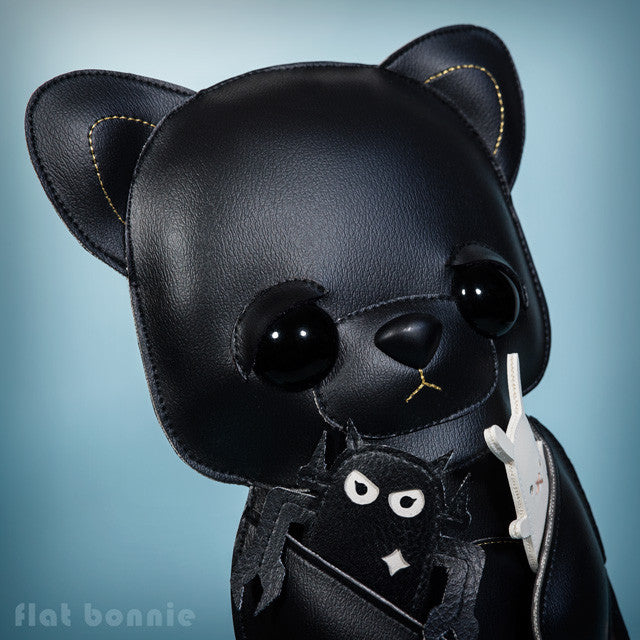 Flat-Bonnie-Bear-Giant-Robot-Friends-Animals-Luke-Chueh-Art-Show-A7s06572-IG