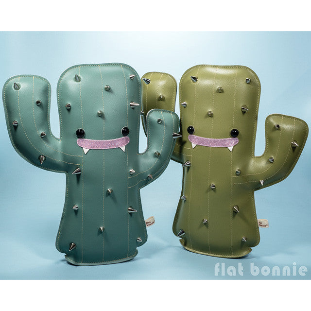 Flat-Bonnie-Blacklight-Final-Rave-Cactus-1-051617-HCG-A7s06689-640