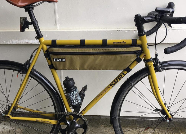 Half frame bag with bottle cages